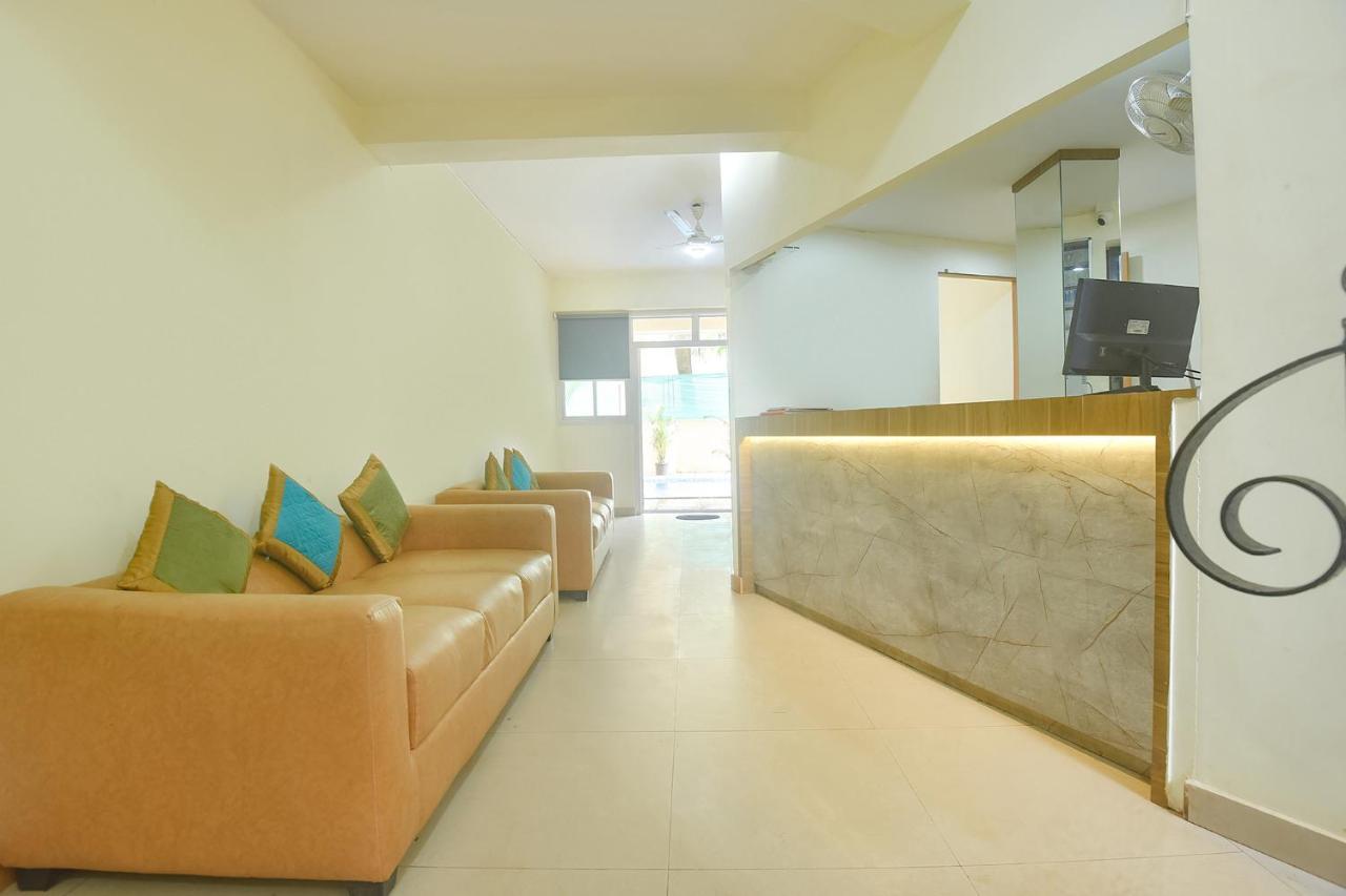 Hotel Fabexpress De Classio With Pool - Nr Candolim Beach Esterno foto